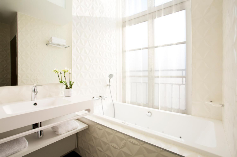 Bathroom 4, Empreinte Hotel, Loiret