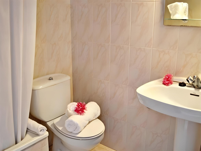Bathroom 5, Hotel Sun Holidays, Santa Cruz de Tenerife