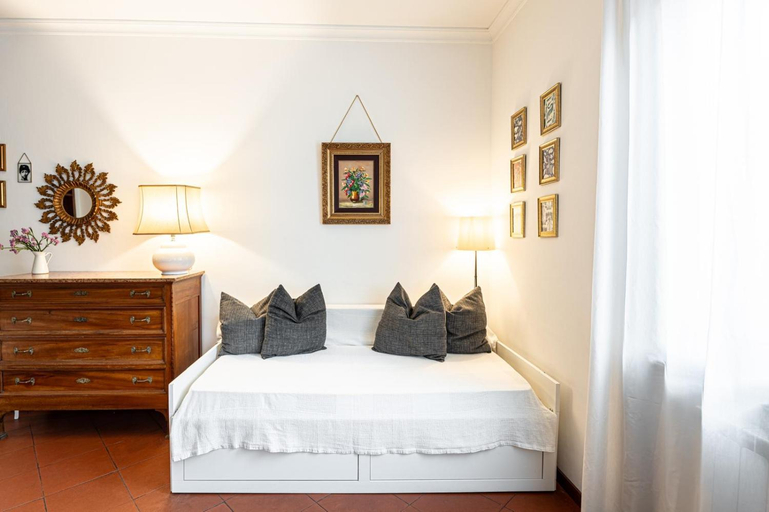 Bedroom 3, Al Ponte del Papa Bed and Breakfast, Rome