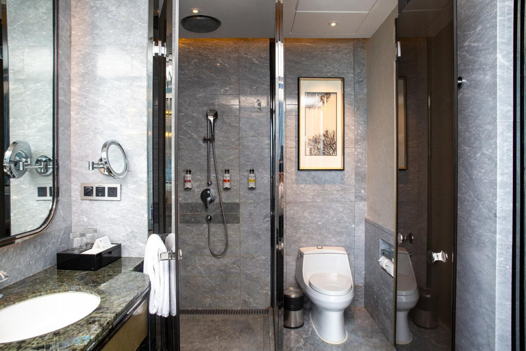 Bathroom 5, Pullman Yantai Center, Yantai