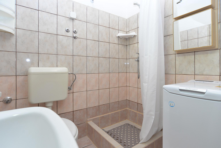 Others 2, Apartment 108, Fažana