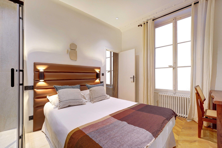 Room 3, Charm and Elegance for 8p/3br - Grands Boulevards, Paris