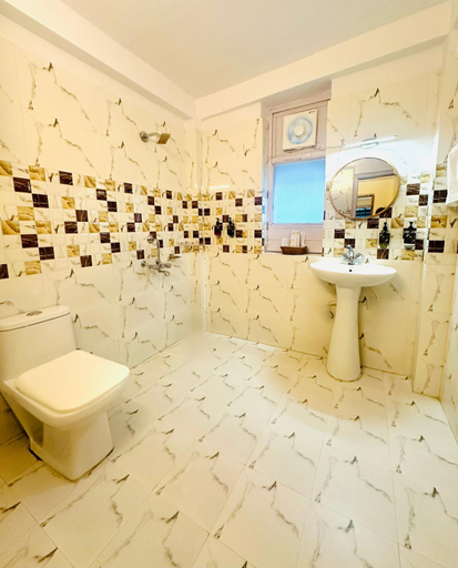 Bathroom 4, ORZU Boutique Stays Burwa Manali, Kullu