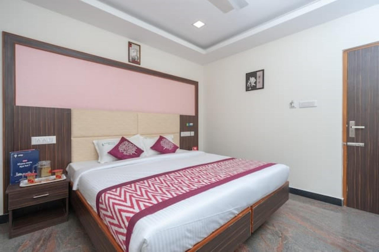 Bedroom 2, Famous Residency, Tiruchirappalli