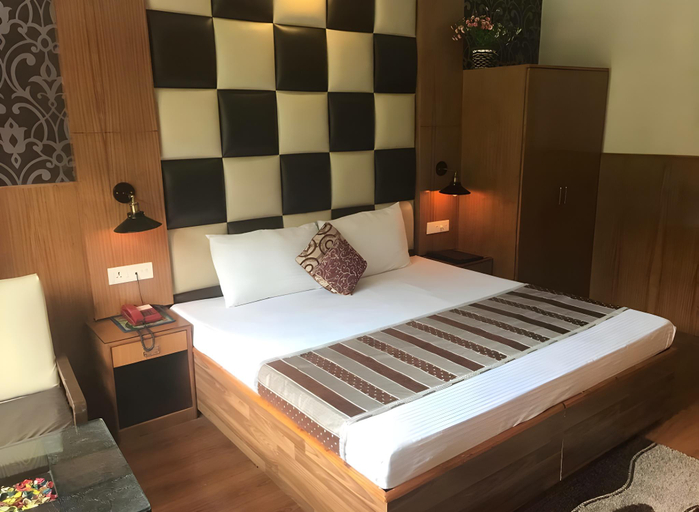 Bedroom 5, Hotel Natraj (Pure Veg), Kullu