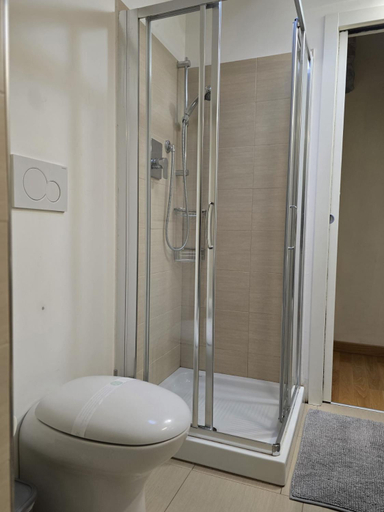 Bathroom 2, Mohho suite, Trieste