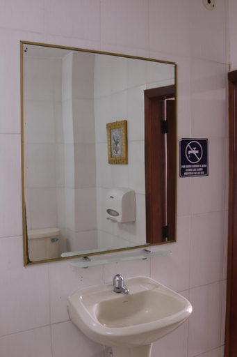 Bathroom 3, Tropical Inn Hotel, Guayaquil