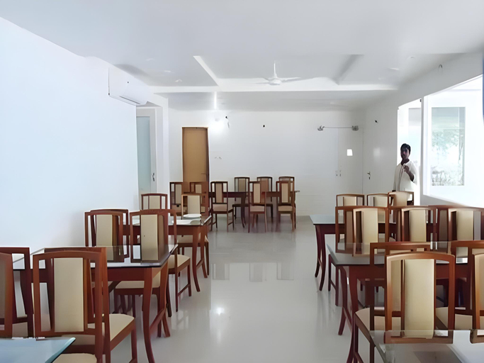 Food & Drinks, Sybaritic Suites, Hyderabad