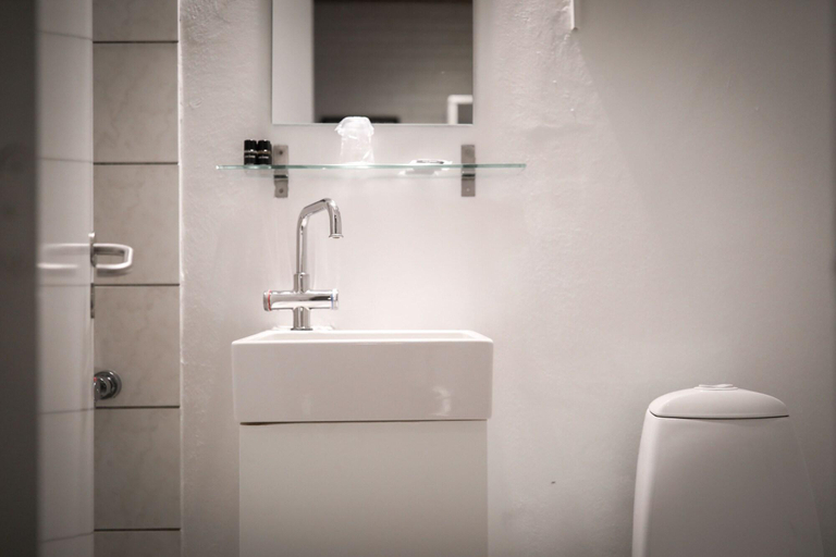 Bathroom 5, Dolphin Hotel Herning, Herning