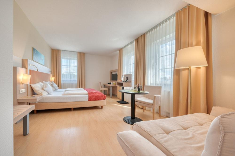 Bedroom 3, AKZENT Hotel Aufkirchen (Ex. mercure Muenchen Airport Aufkirchen), Erding