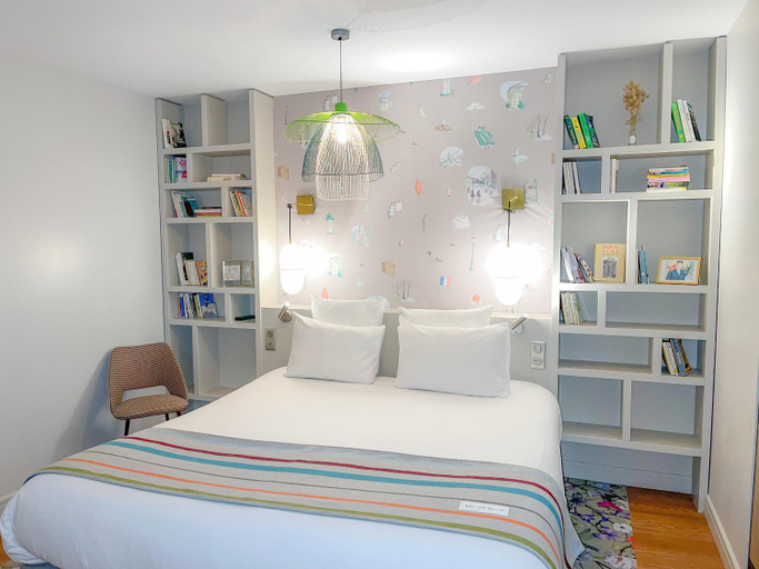 Bedroom 4, Hotel Litteraire Marcel Ayme, BW Premier Collection, Paris