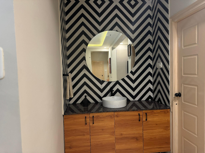 Bathroom 2, Emerald Suites 3BHK Madhapur, Hyderabad