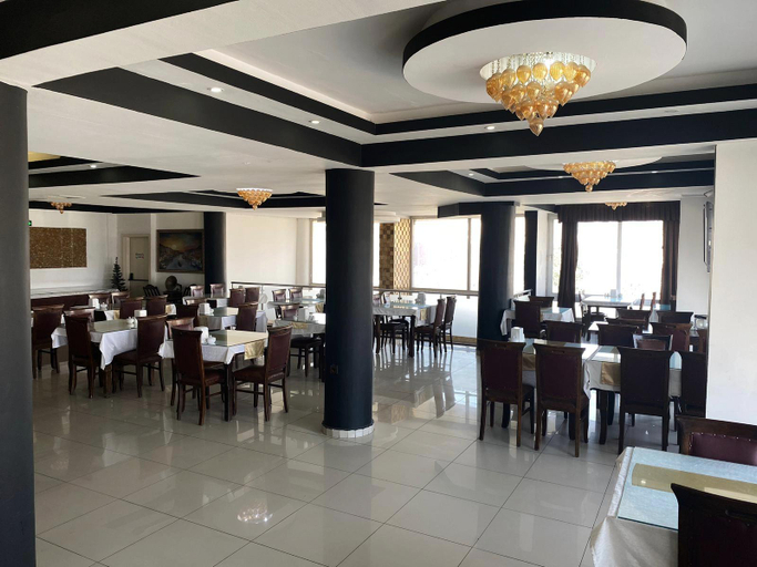 Others 5, Hera City Hotel, Merkez
