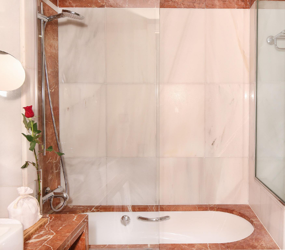 Bathroom 5, Claris Hotel & Spa GL, a Small Luxury Hotel of the World, Barcelona