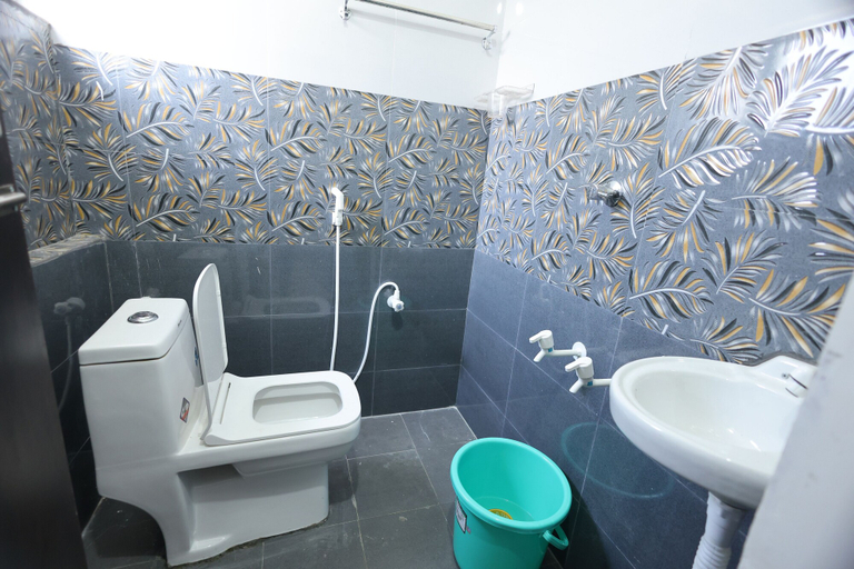 Bathroom, SSN Residency, Tiruvannamalai