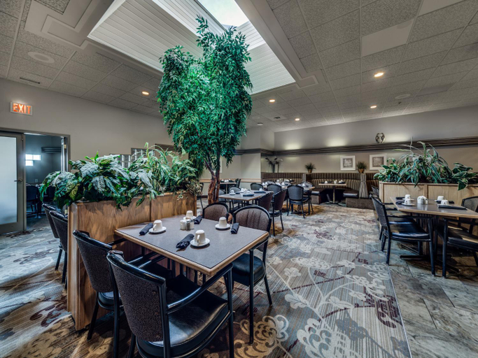 Food & Drinks 5, Heritage Inn Hotel & Convention Centre Cranbrook, East Kootenay