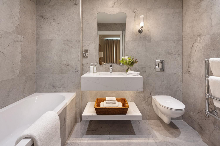 Bathroom 5, Killarney Royal Townhouse
