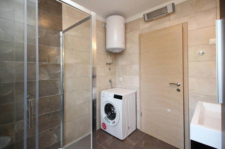 Bathroom 3, Apartments Smojver Stipe, Baška