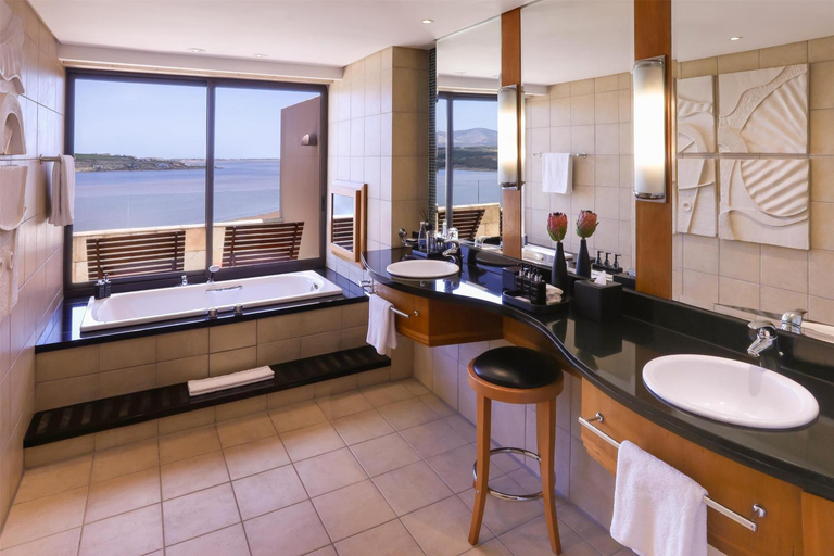 Bathroom 5, Arabella Hotel, Golf and Spa, Overberg