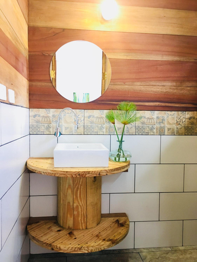 Bathroom 3, MOKA LODGE - Book by cabin, Tena