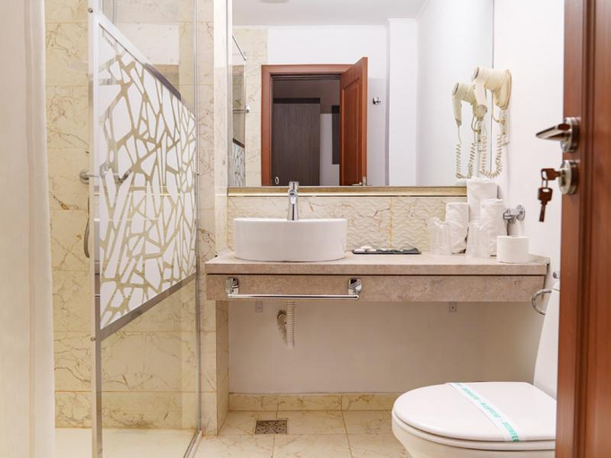 Bathroom 4, Guci, Constanta