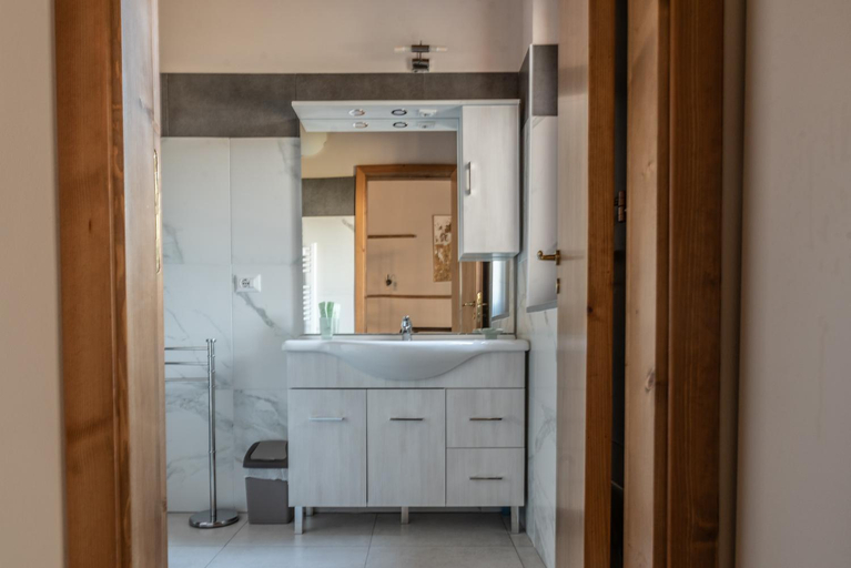 Bathroom 2, Borgo del Bambu, Salerno