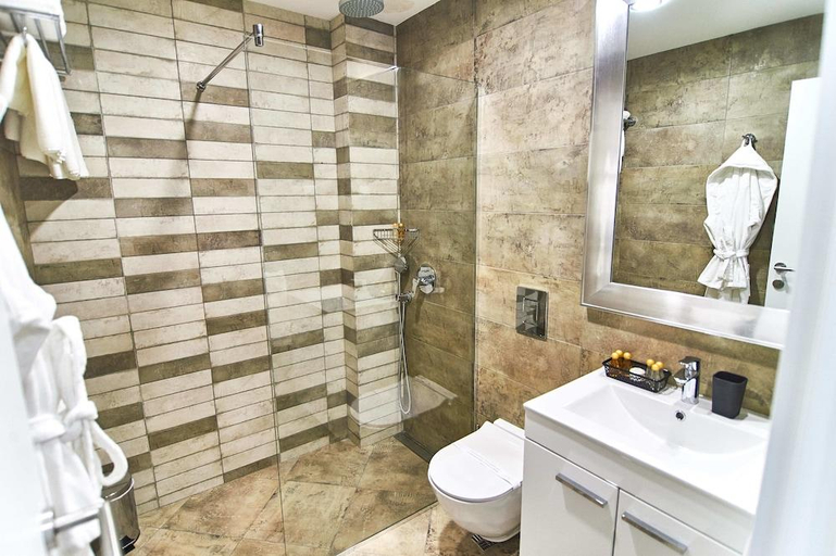 Bathroom 5, Perla Residence Hotel & Spa