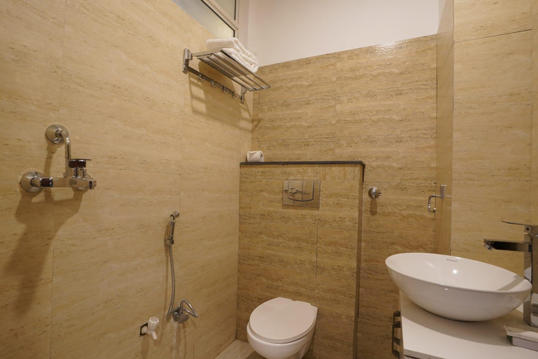 Bathroom, Hotel The Connaught House Jaipur, Jaipur