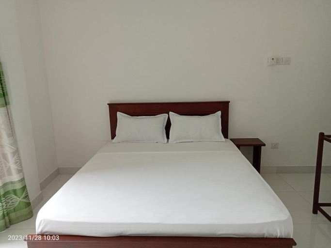 Bedroom 3, The Kingdom Gate Hotel, Harispattuwa