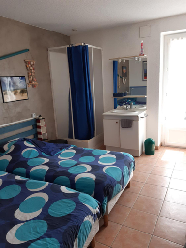 Others 4, LE RELAIS BLEU, Hérault
