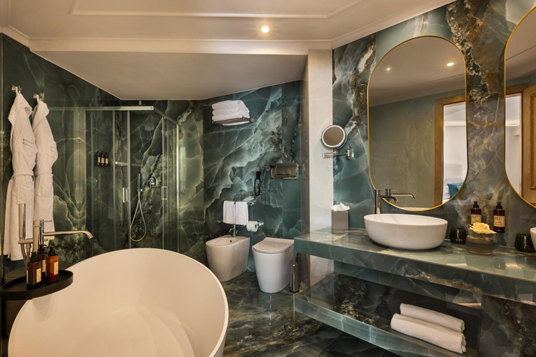 Bathroom 5, VRetreats - Atlantis Bay, Messina