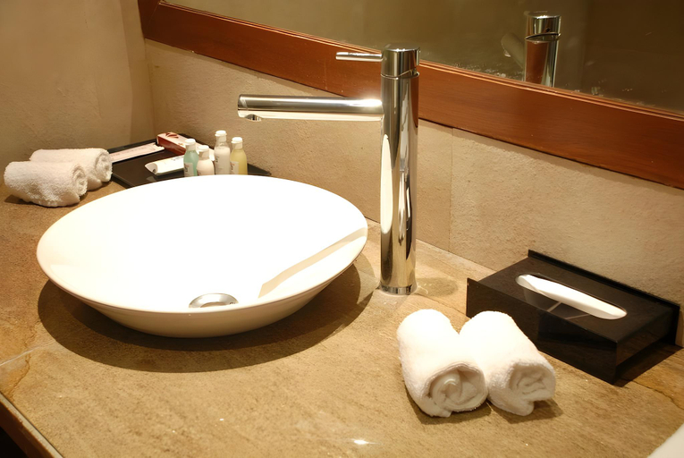 Bathroom 5, Hotel Cambay Grand - Kukas, Jaipur