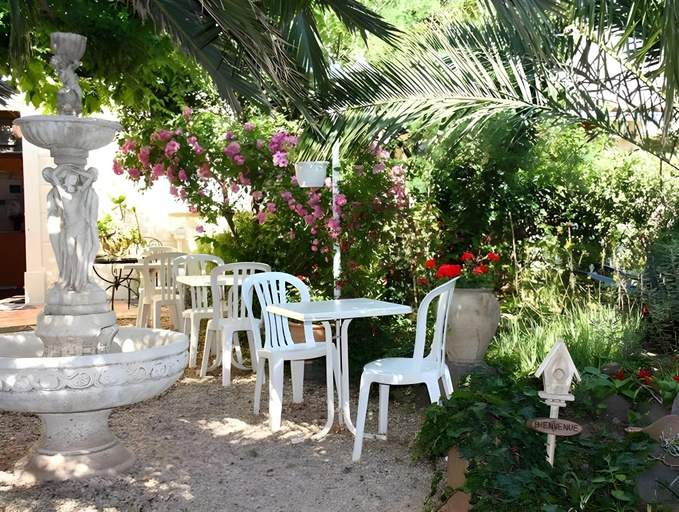Others 4, Les jardins du Patriarche Hotel, Hérault