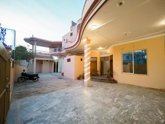Others 5, Hotel A-One, Multan