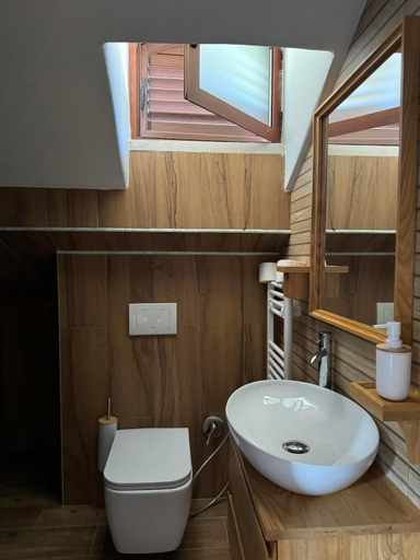 Bathroom, Mari's Guesthouse, Tepelenës