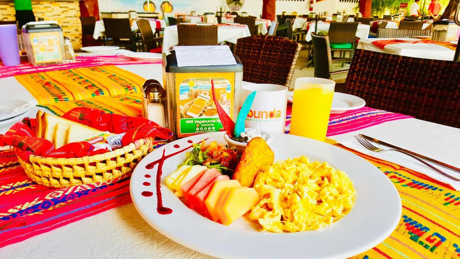 Food & Drinks 5, 5th Avenue 3 people Balcony Apartment, Cozumel