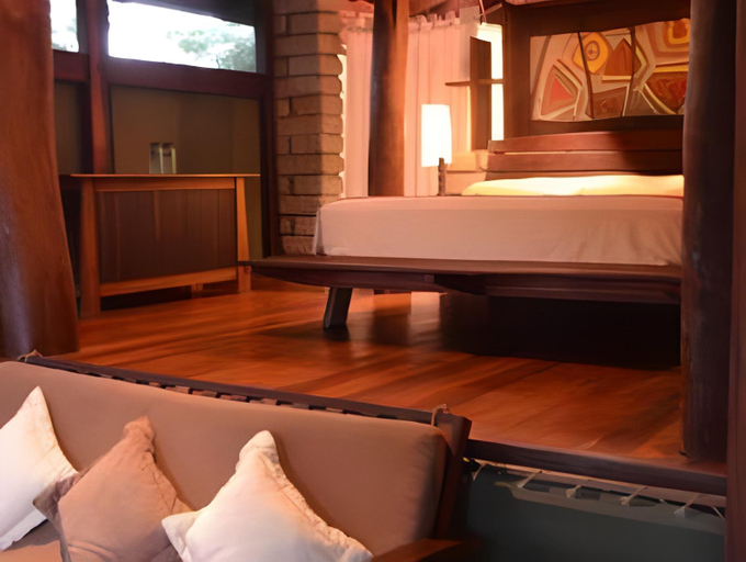 Bedroom, Morgan's Rock Reserve & Ecolodge, Tola