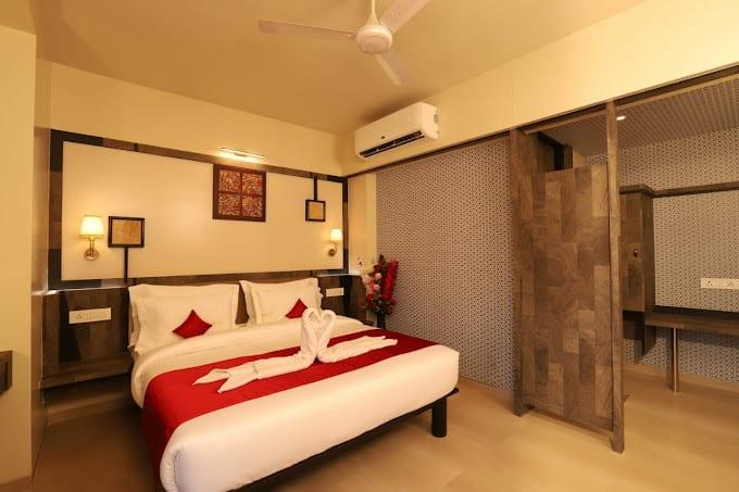 Bedroom 2, Hotel Prabha Palace, Ahmadnagar