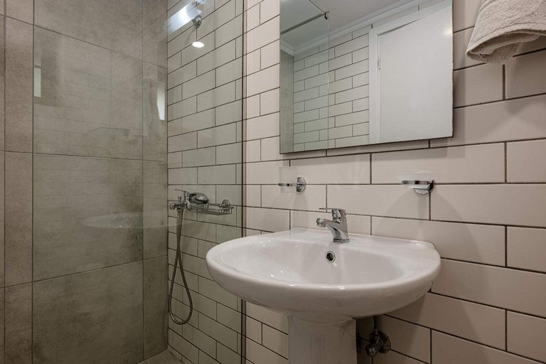 Bathroom 2, Elia Studios Zakynthos, Ionian Islands