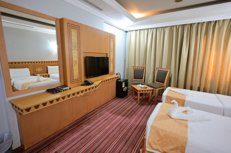 Bedroom 4, Rahaf Al Mashaer Hotel, Makkah