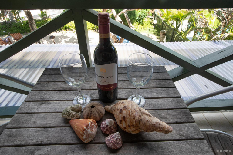 Food & Drinks 4, Avana Waterfront Apartments, Rorotonga