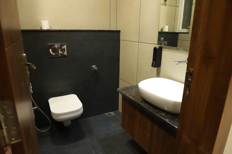 Bathroom, Atalchhatra Luxury Boutique Hotel, Jaipur