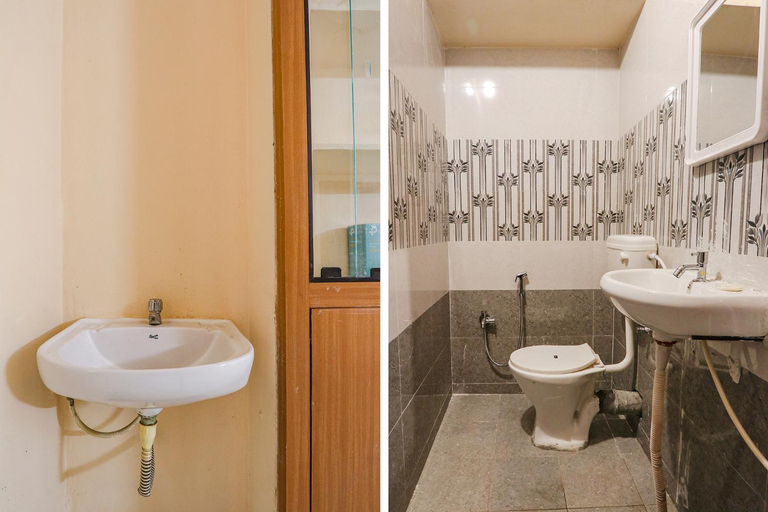 Bathroom 4, Via Prestige Castle - Nr. HITEX Exhibition Center, Hitech City, Hyderabad