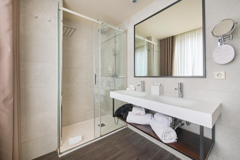 Bathroom 4, Hotel Moon & Sun Porto, Porto