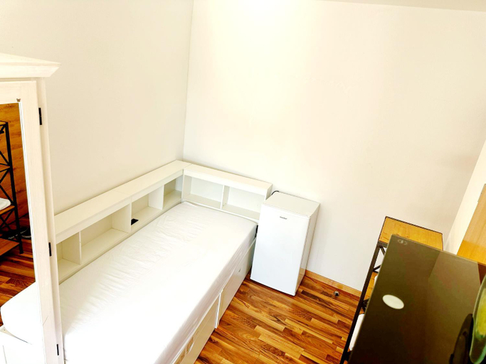 Bedroom 3, Hotel Bischoff Winnweiler, Donnersbergkreis