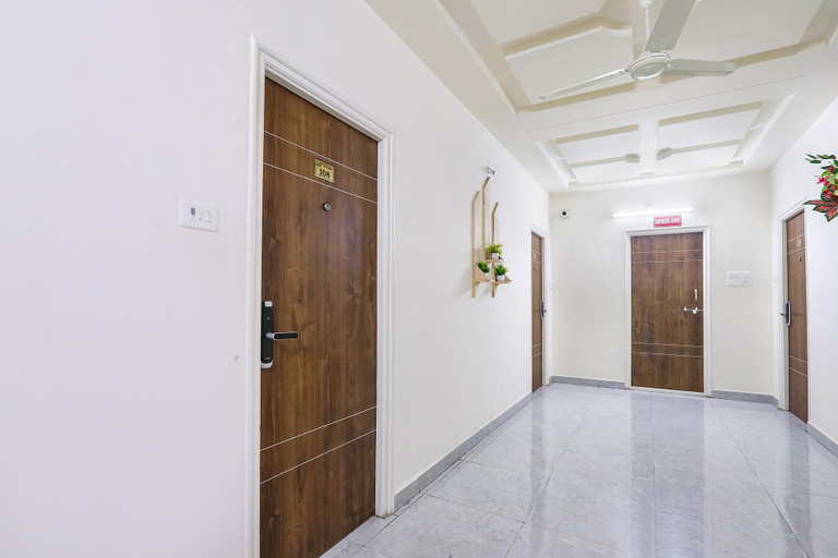 Public Area 3, Fabhotel Golden Hitech, Hyderabad