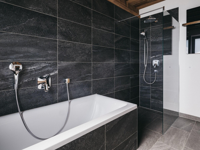 Bathroom 4, Vaya Fieberbrunn, Kitzbühel