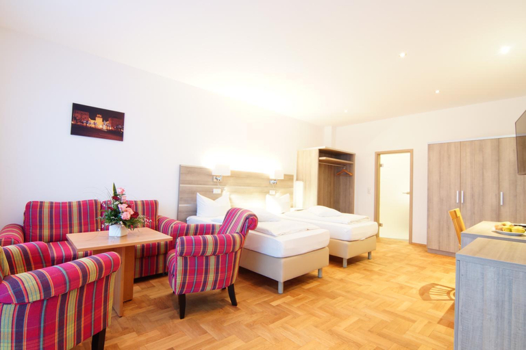 Bedroom 2, Hotel Spitzenpfeil, Lichtenfels