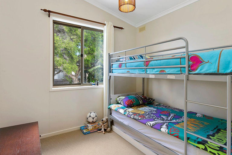 Bedroom 2, Surf Reef, Colac-Otway - South