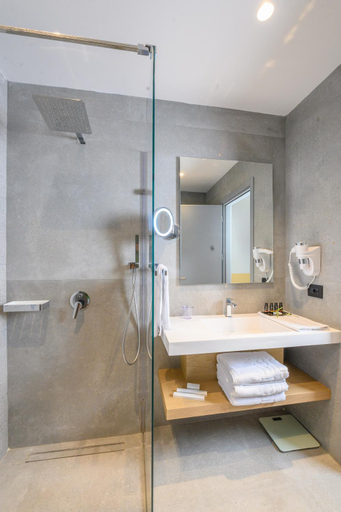 Bathroom 4, Miamar Luxury Hotel & Spa, Vlorës
